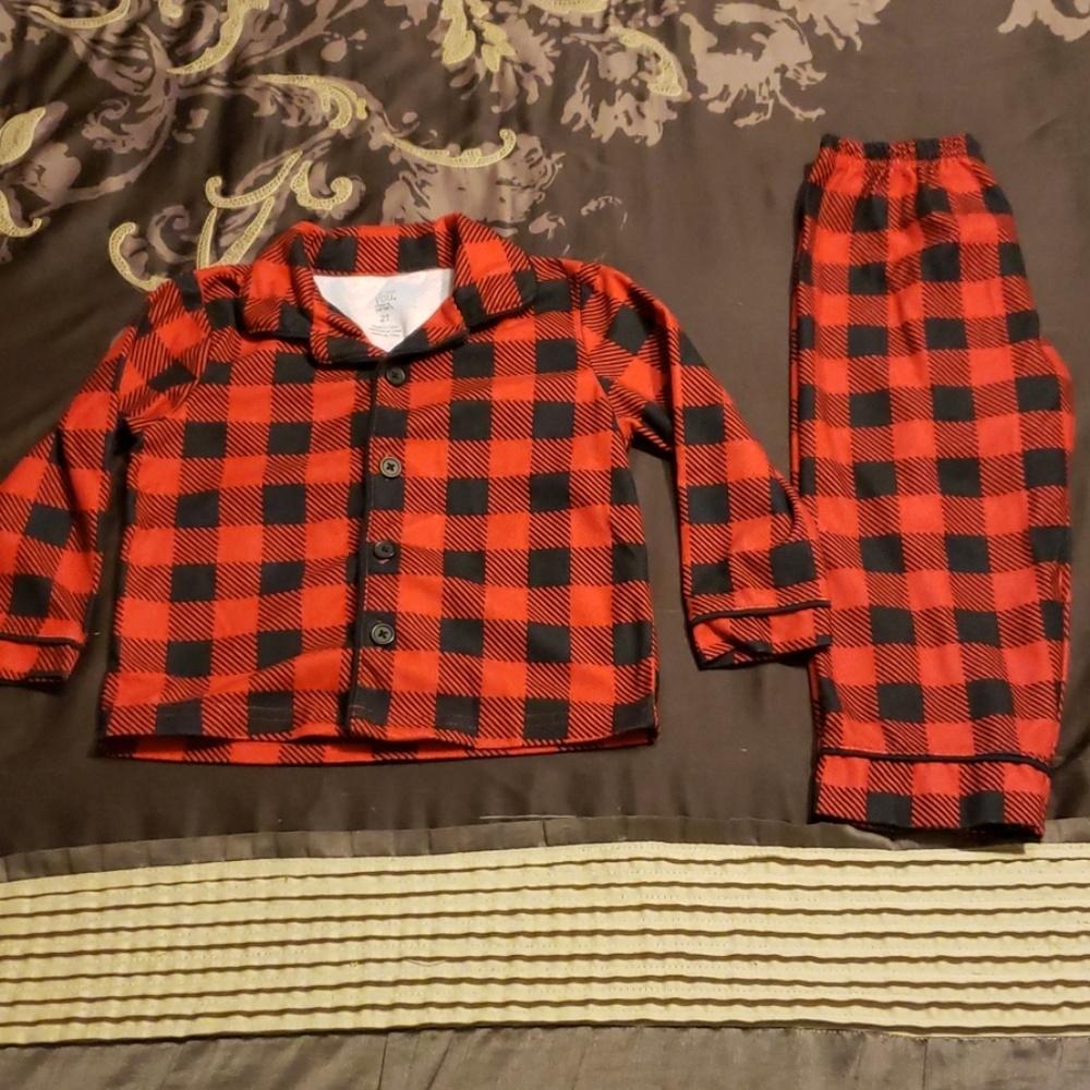 Carter's toddler pajamas set